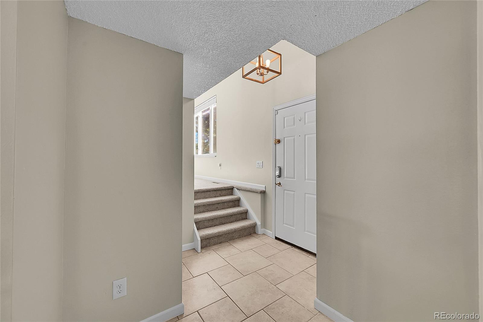 MLS Image #3 for 17037 e progress circle,centennial, Colorado
