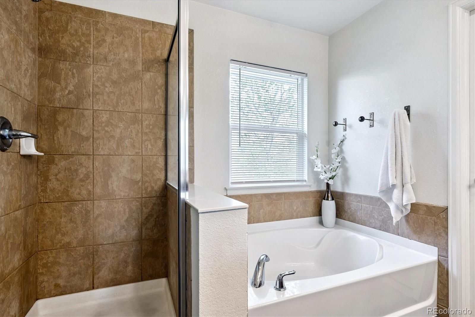 MLS Image #22 for 2323  yosemite street,denver, Colorado