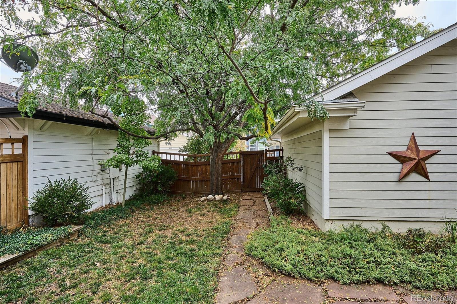 MLS Image #36 for 2323  yosemite street,denver, Colorado