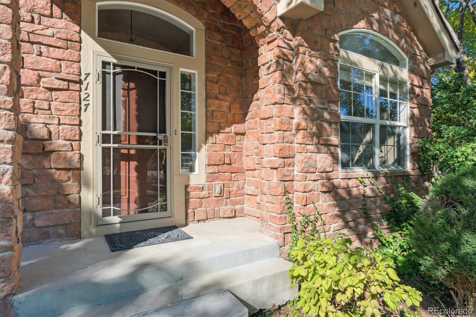 MLS Image #1 for 7127 s versailles street,aurora, Colorado