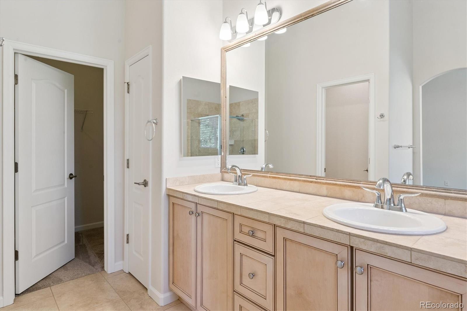 MLS Image #20 for 7127 s versailles street,aurora, Colorado