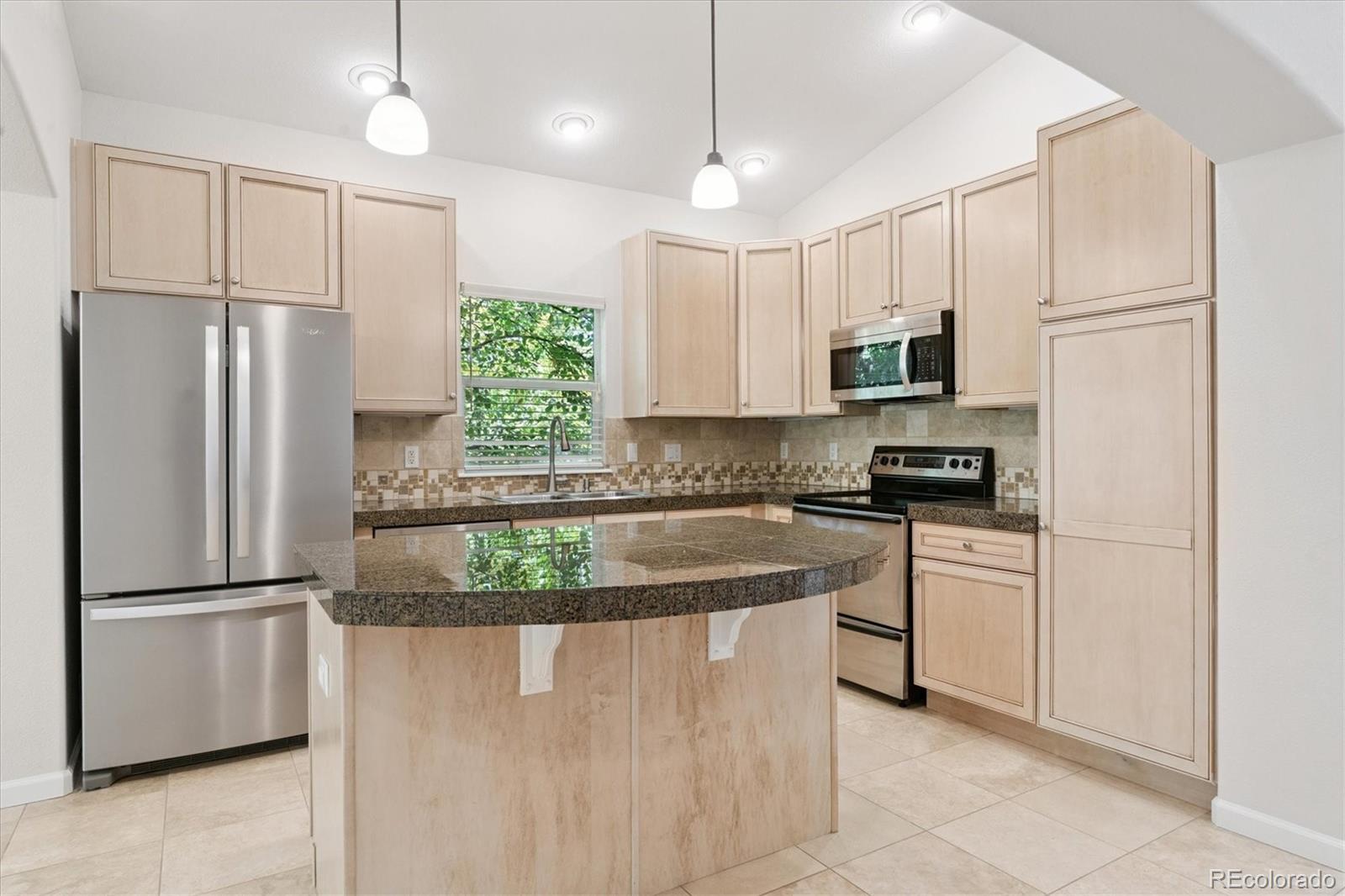MLS Image #6 for 7127 s versailles street,aurora, Colorado