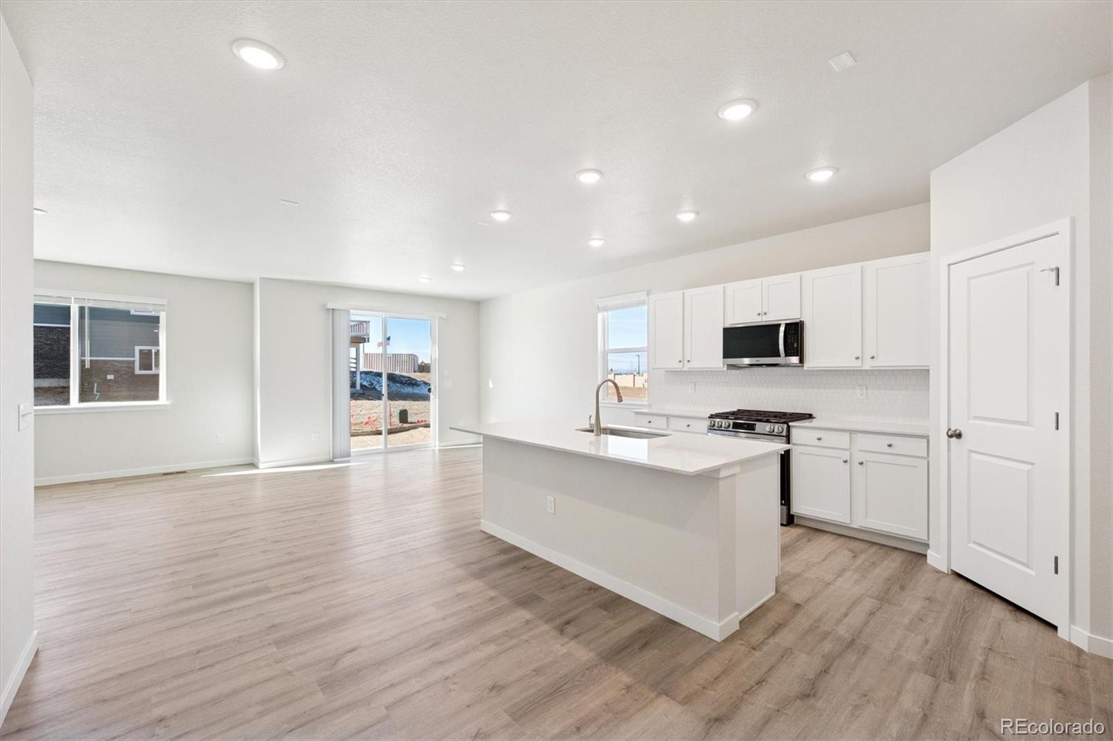 MLS Image #2 for 3363 n irvington street,aurora, Colorado