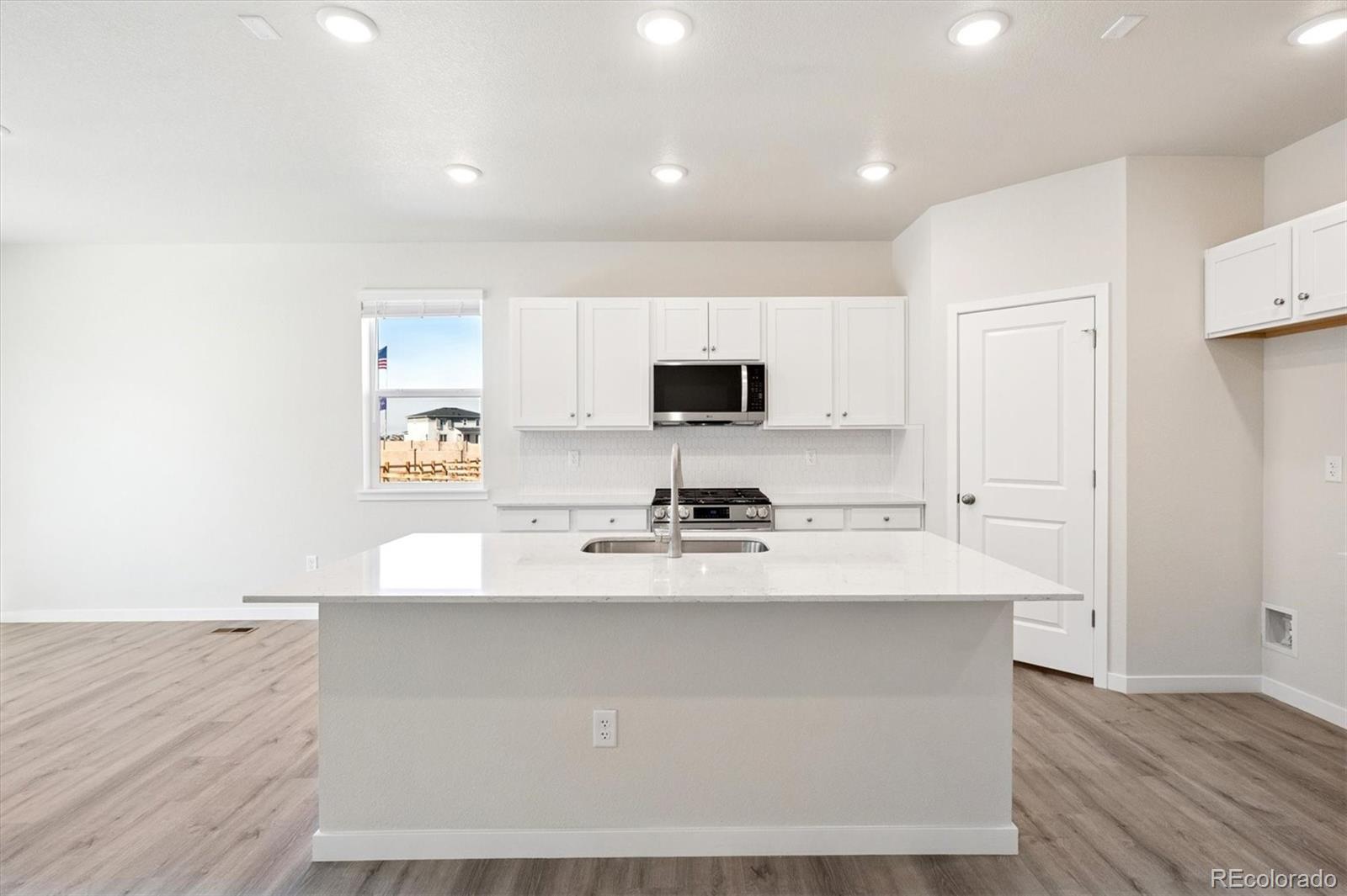 MLS Image #6 for 3363 n irvington street,aurora, Colorado