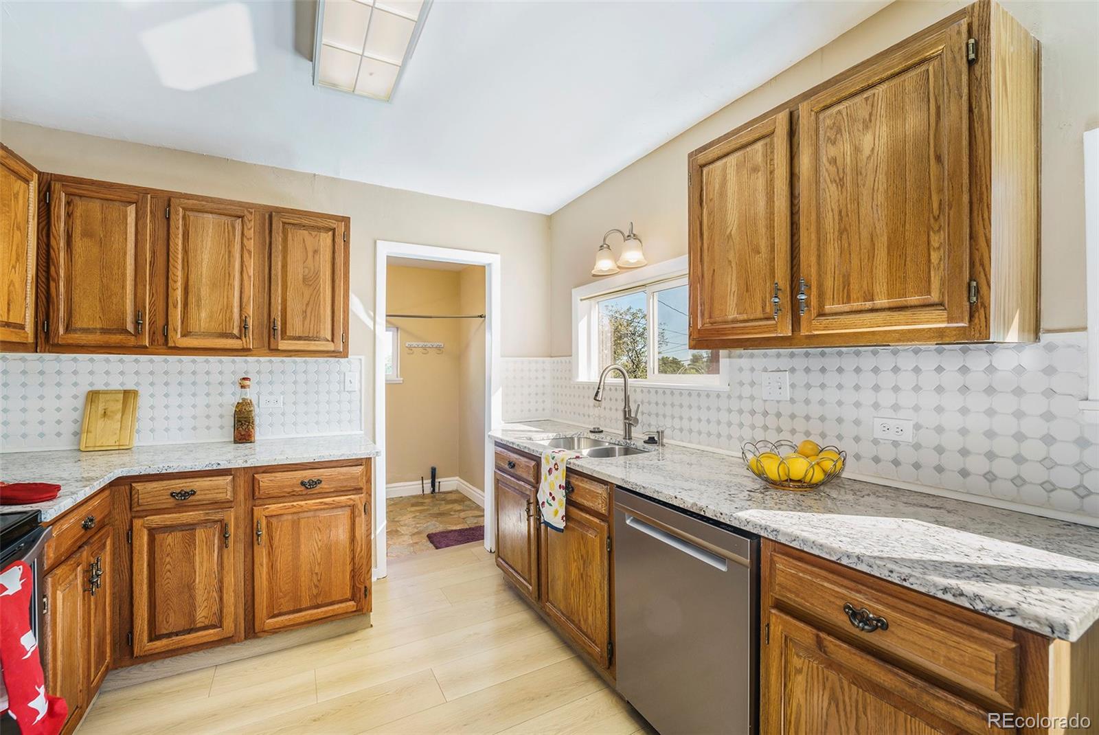 MLS Image #7 for 620  vrain street,denver, Colorado
