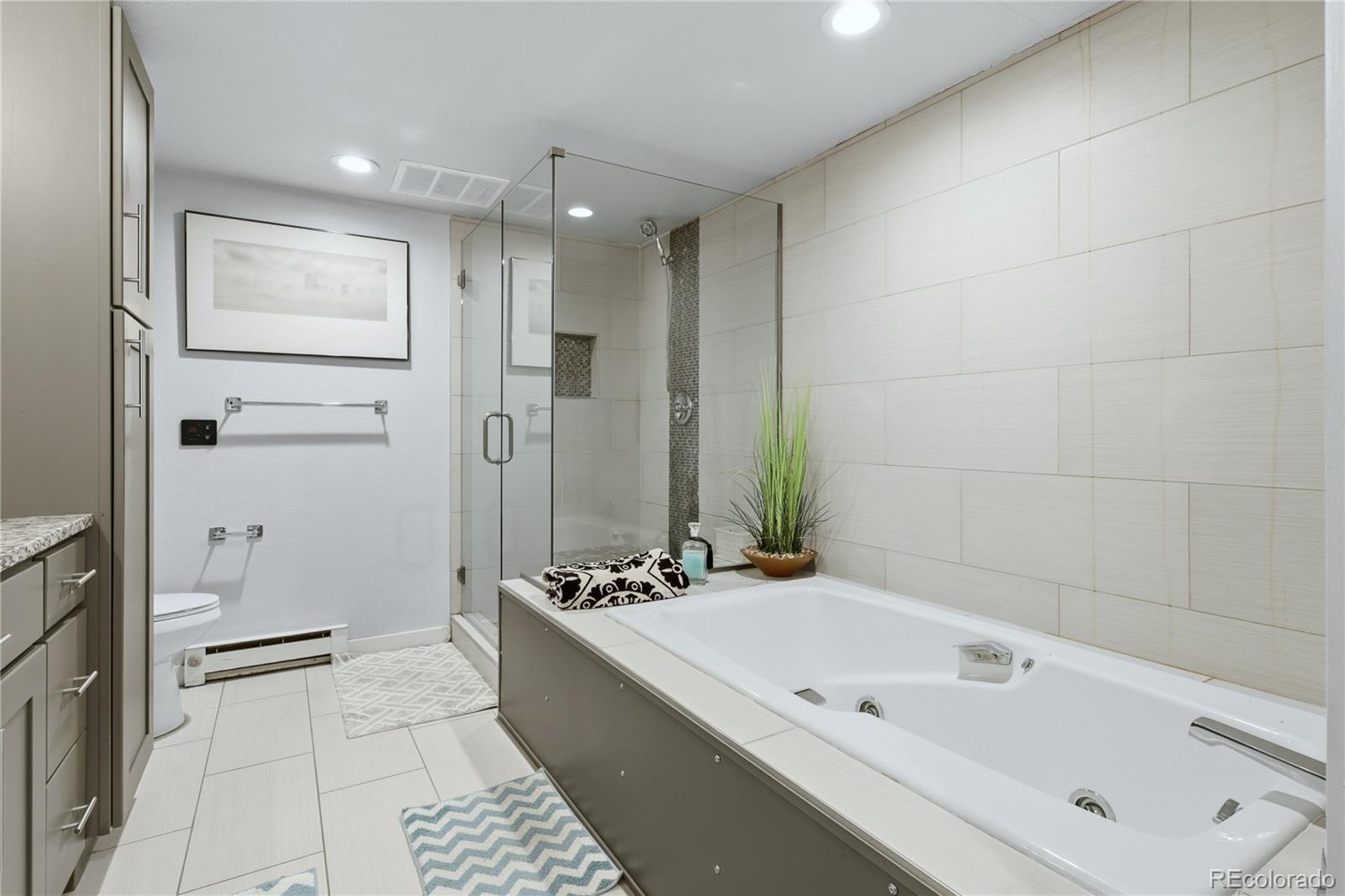 MLS Image #37 for 2680 s university boulevard 101,denver, Colorado