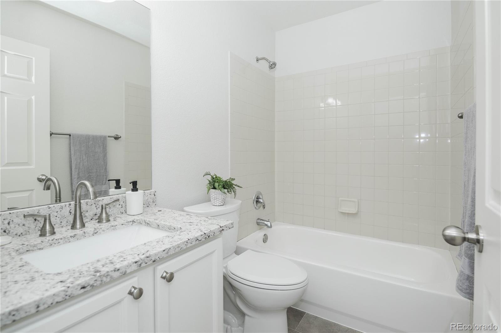 MLS Image #23 for 16975 e arkansas avenue,aurora, Colorado