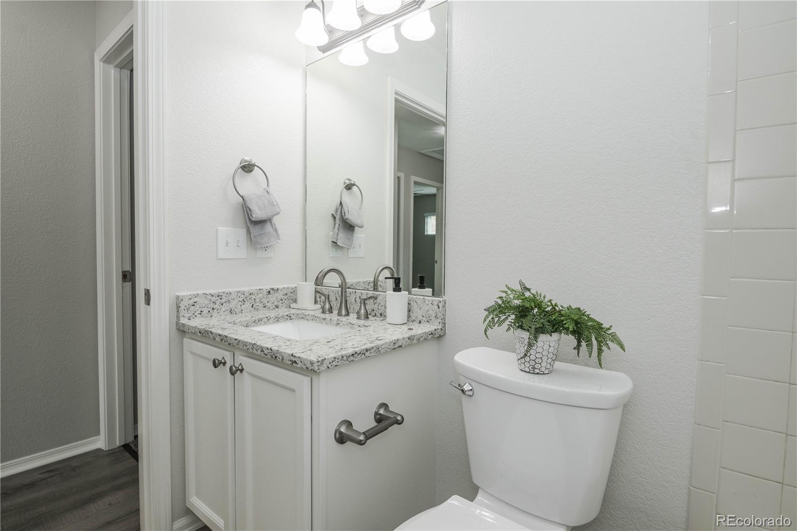 MLS Image #25 for 16975 e arkansas avenue,aurora, Colorado