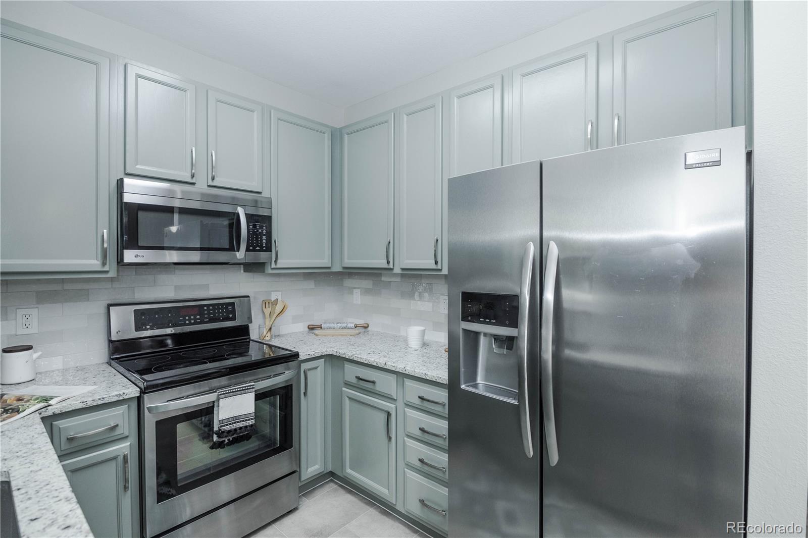 MLS Image #8 for 16975 e arkansas avenue,aurora, Colorado