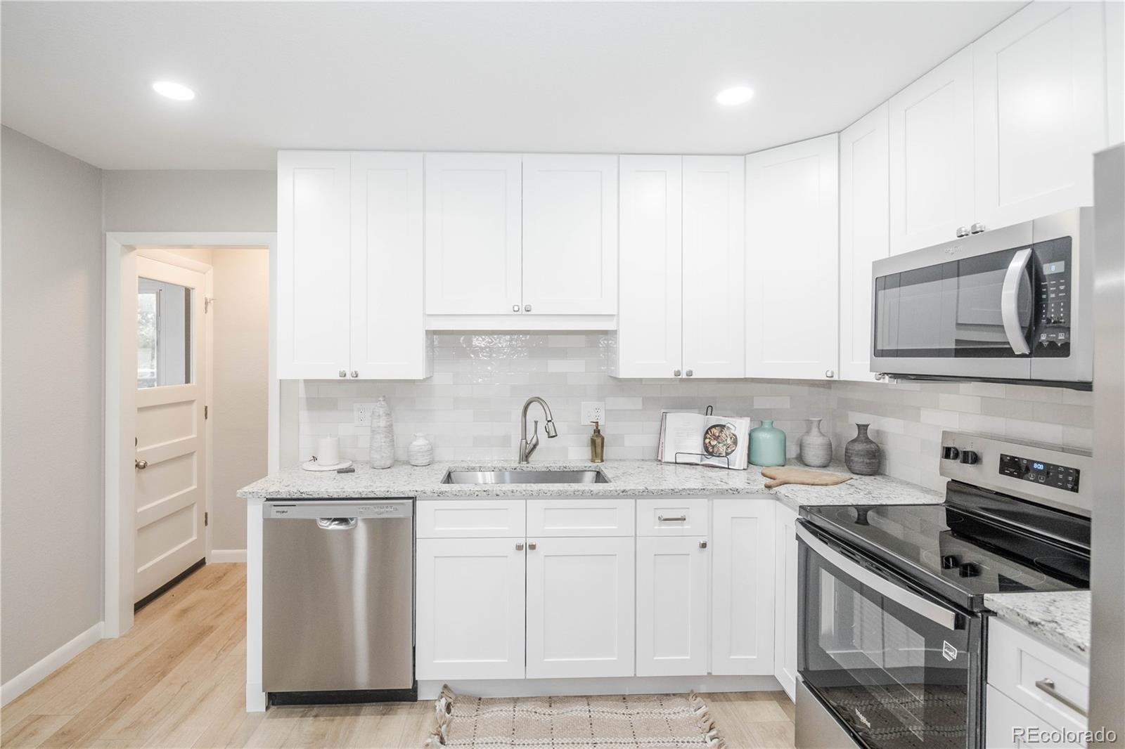 MLS Image #12 for 637 s worchester street,aurora, Colorado