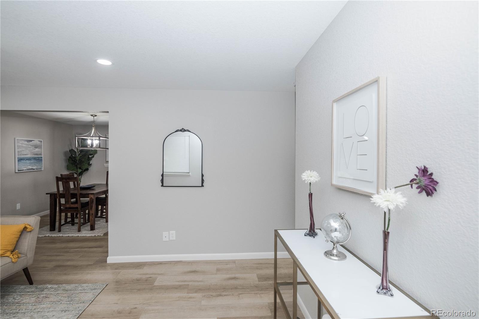 MLS Image #4 for 637 s worchester street,aurora, Colorado