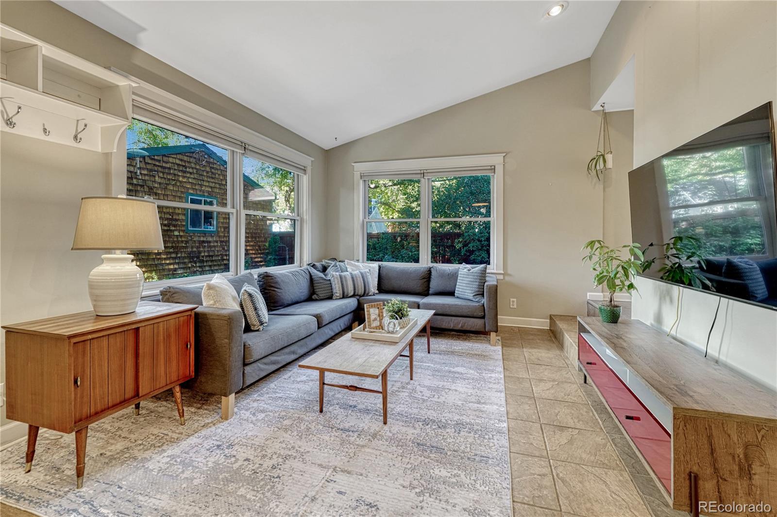 MLS Image #18 for 1109  harrison street,denver, Colorado