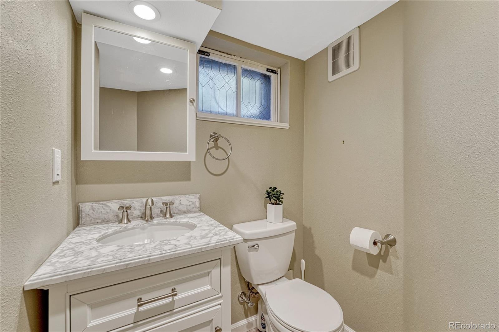 MLS Image #37 for 1109  harrison street,denver, Colorado