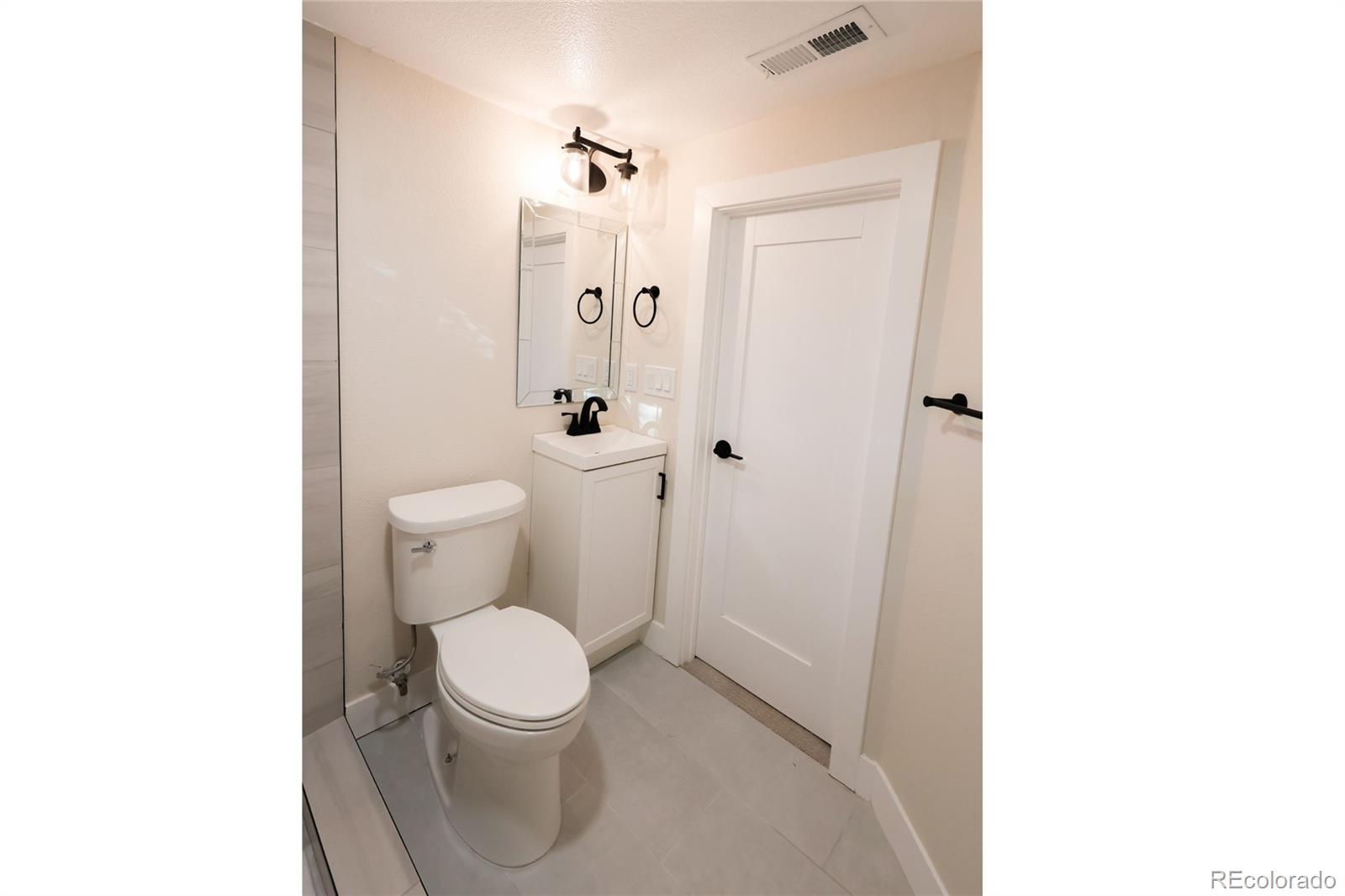 MLS Image #15 for 1045  locust street,denver, Colorado