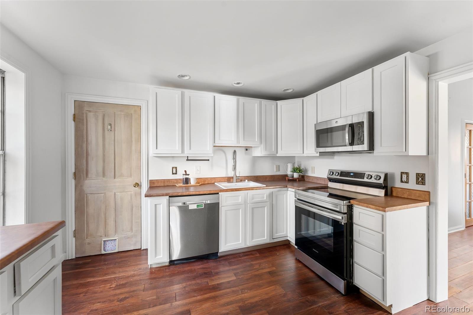 MLS Image #14 for 1523 e 30th avenue,denver, Colorado
