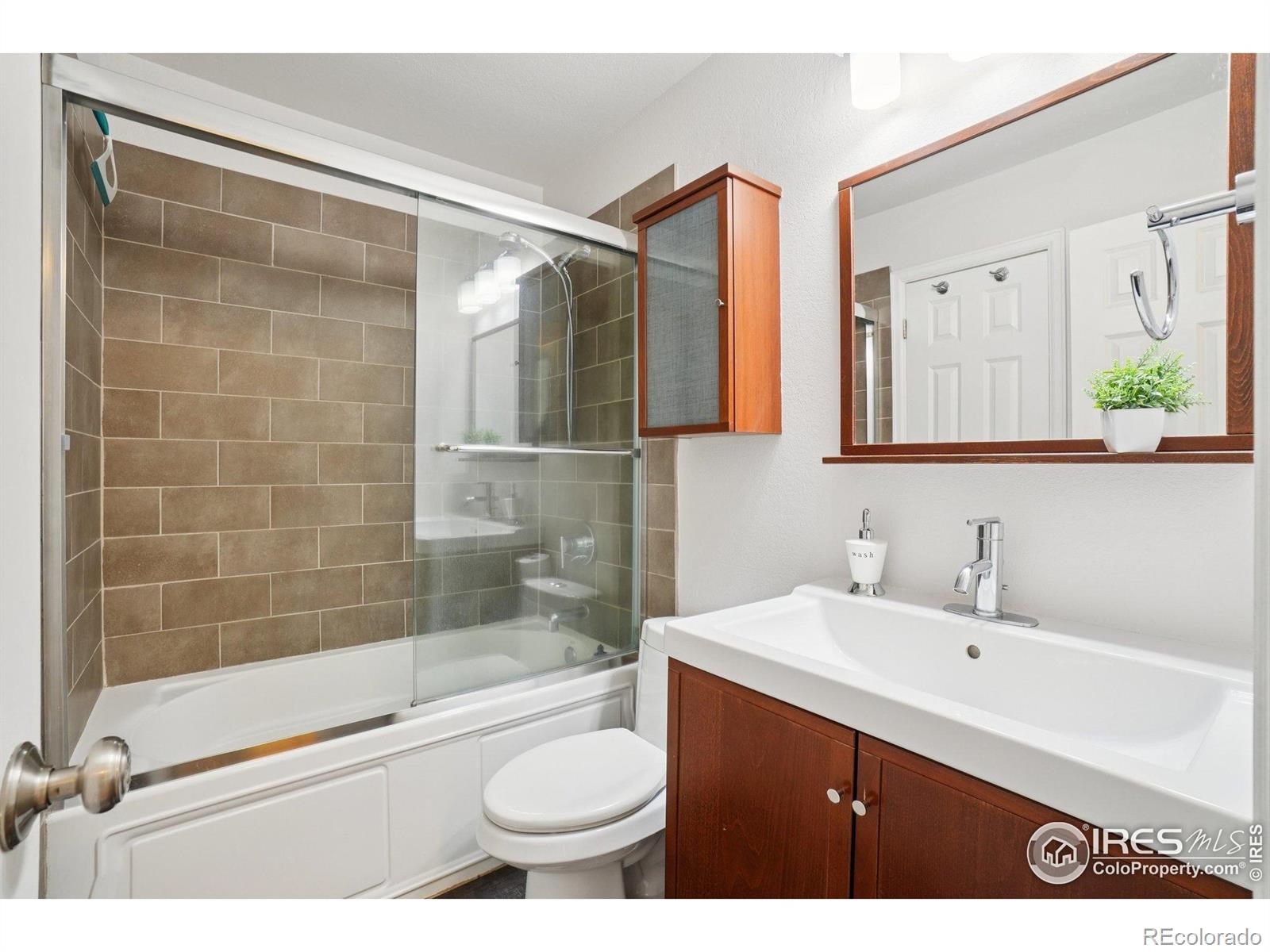 MLS Image #18 for 641 w dahlia street,louisville, Colorado