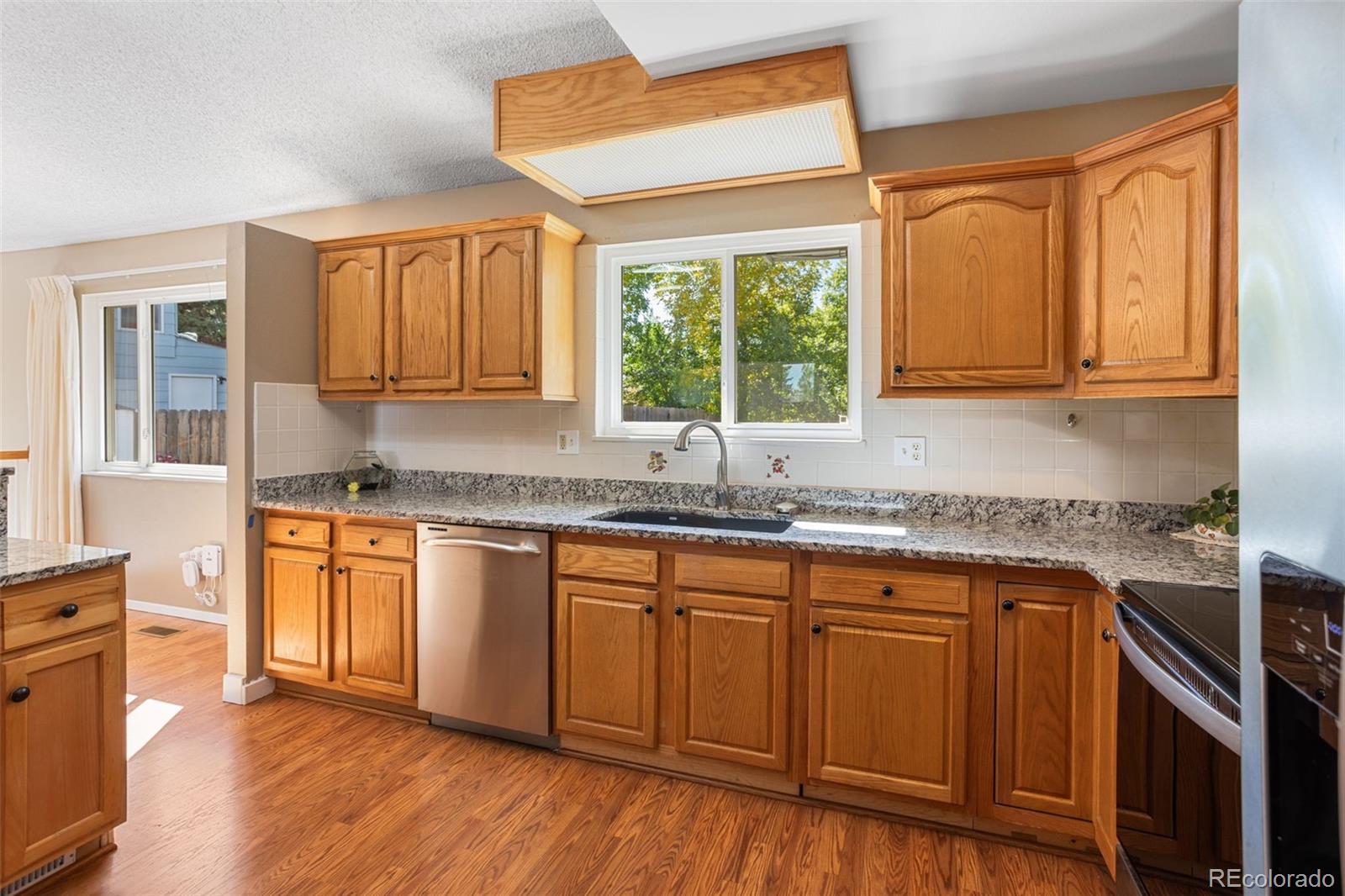 MLS Image #10 for 2815  downhill drive,colorado springs, Colorado