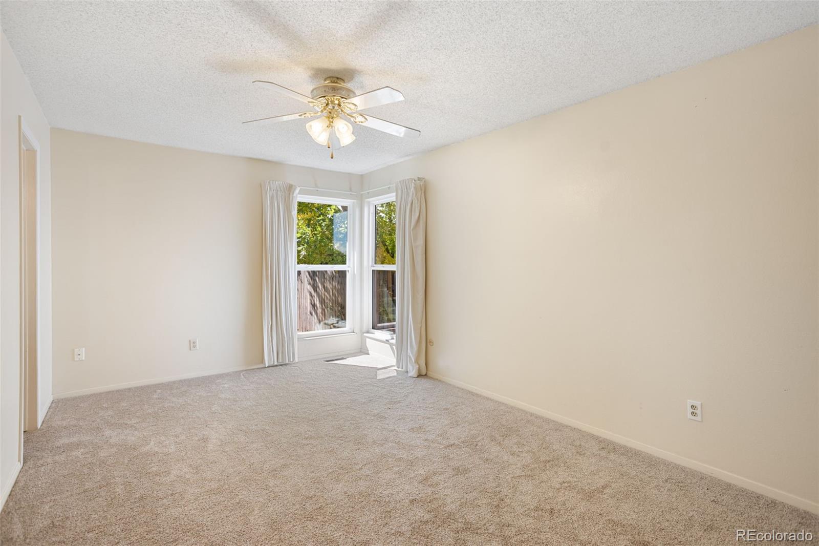 MLS Image #11 for 2815  downhill drive,colorado springs, Colorado