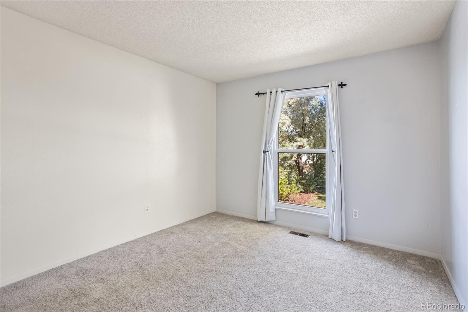 MLS Image #15 for 2815  downhill drive,colorado springs, Colorado