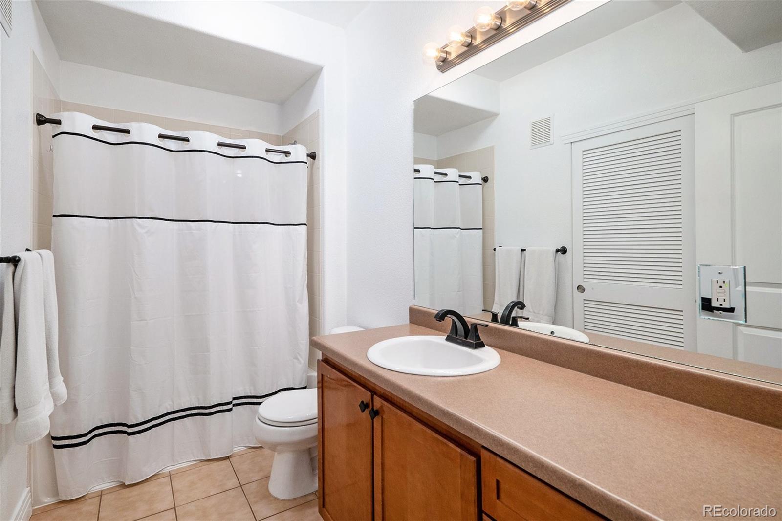 MLS Image #13 for 9079 e panorama circle 208,englewood, Colorado