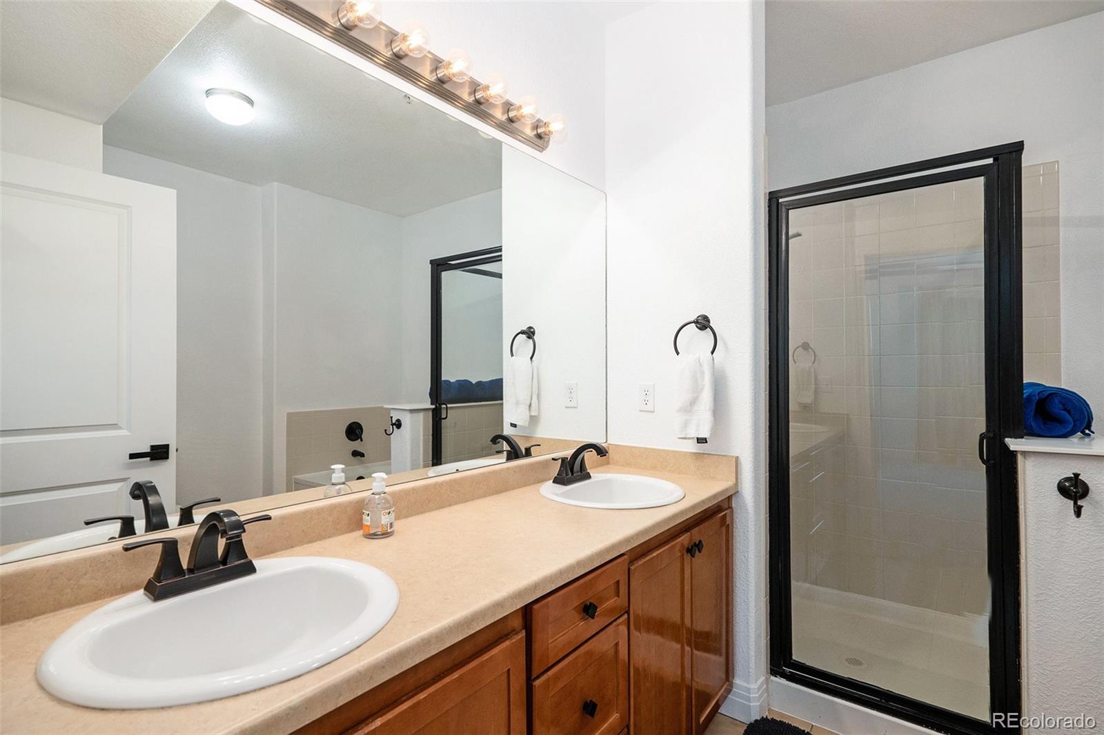 MLS Image #17 for 9079 e panorama circle 208,englewood, Colorado