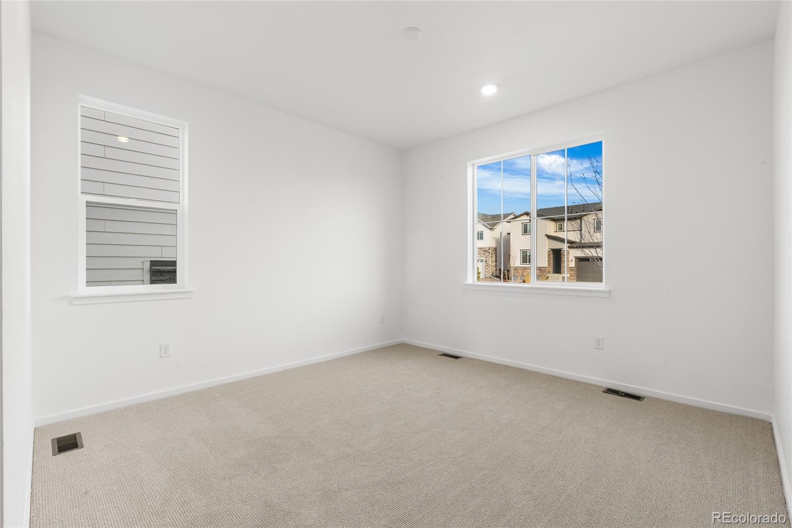 MLS Image #11 for 2161 s irvington street,aurora, Colorado