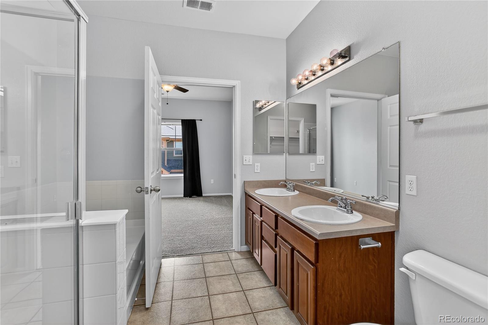 MLS Image #22 for 9633 e 5th avenue 10208,denver, Colorado