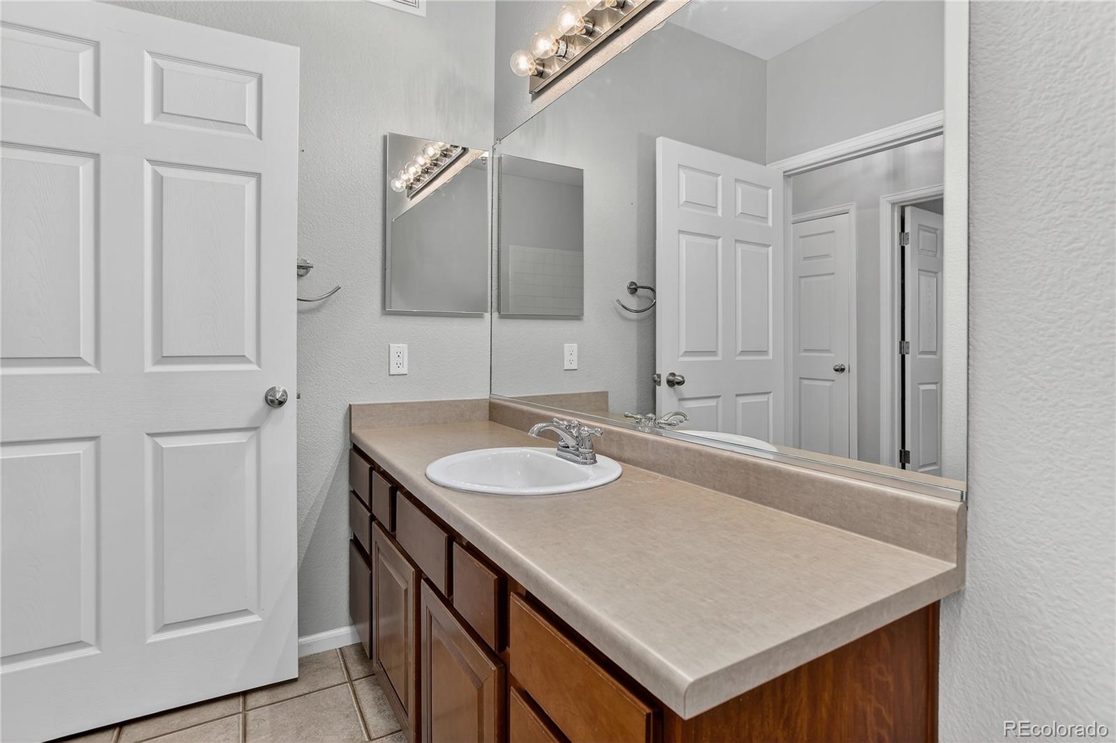 MLS Image #34 for 9633 e 5th avenue 10208,denver, Colorado