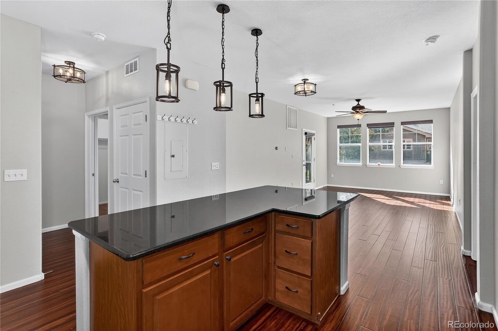MLS Image #7 for 9633 e 5th avenue 10208,denver, Colorado