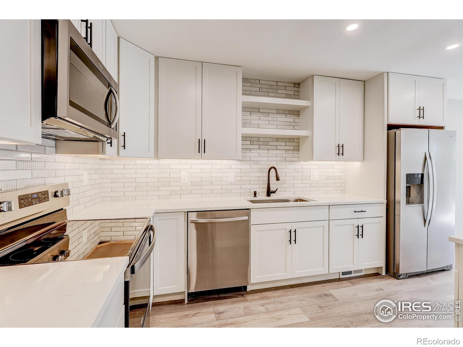 MLS Image #3 for 1892  centaur circle,lafayette, Colorado
