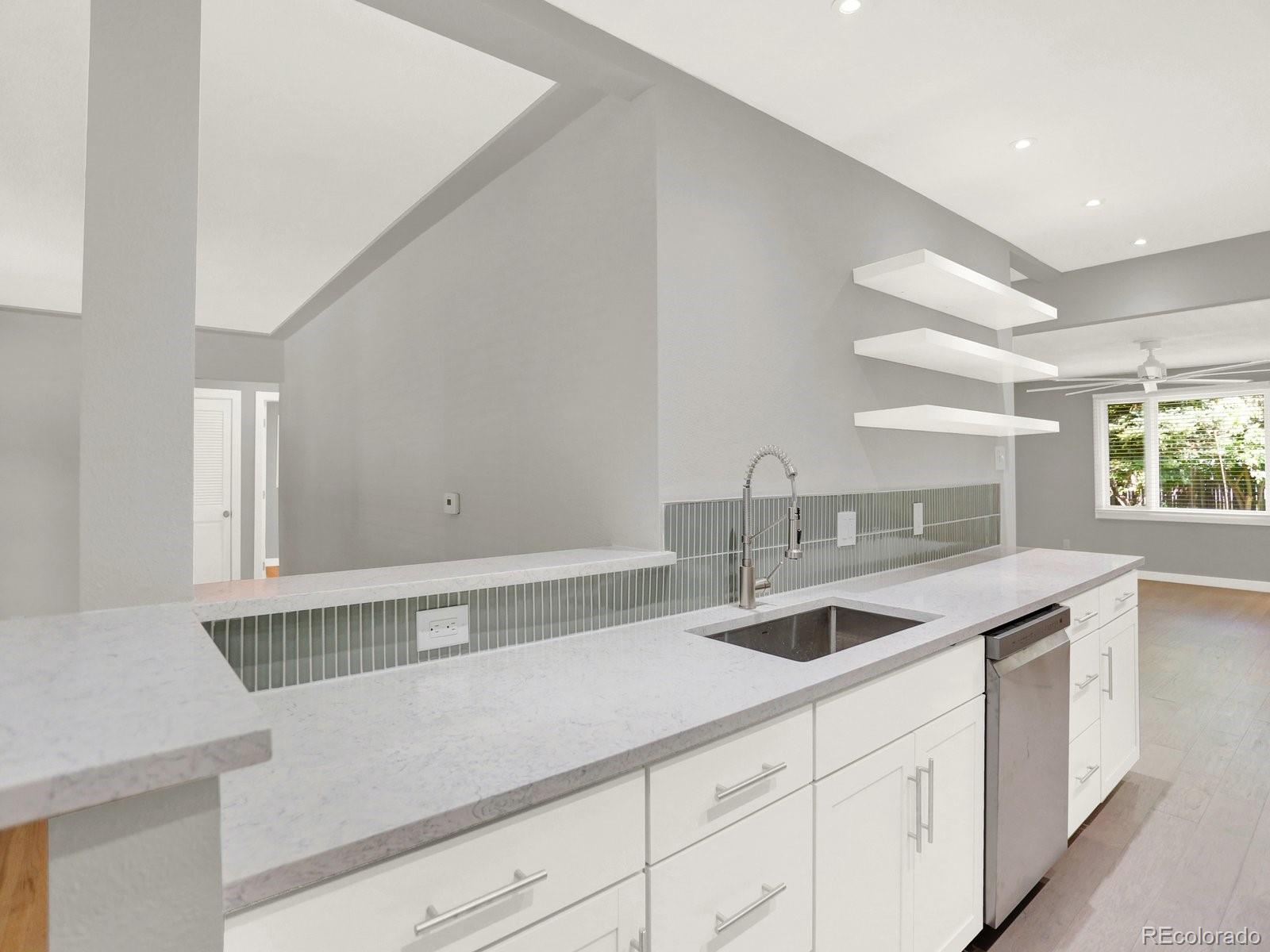 MLS Image #5 for 2046 s quitman street,denver, Colorado