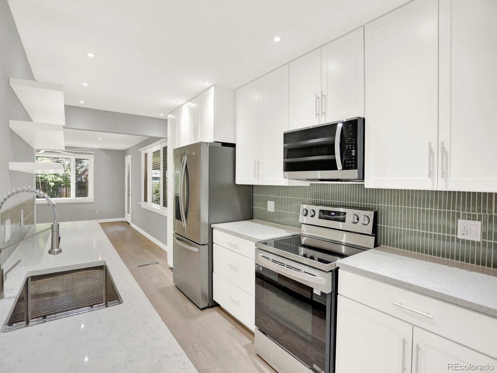 MLS Image #6 for 2046 s quitman street,denver, Colorado