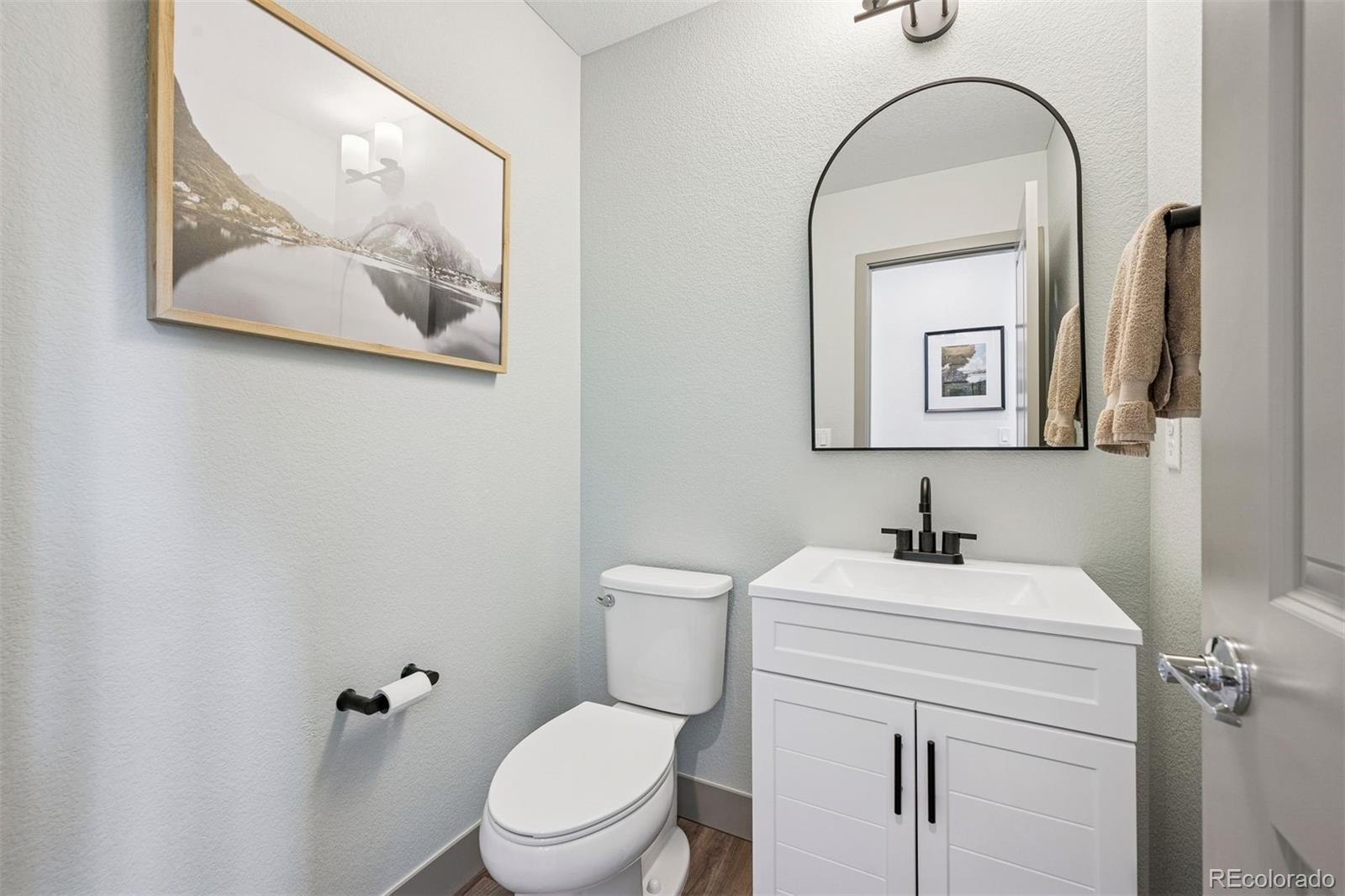 MLS Image #16 for 21325 e 59th drive,aurora, Colorado