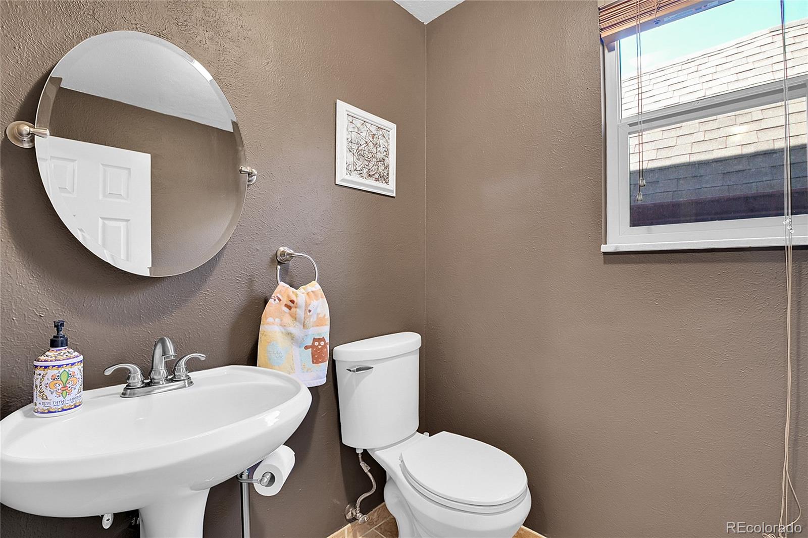 MLS Image #10 for 7196 w portland avenue ,littleton, Colorado
