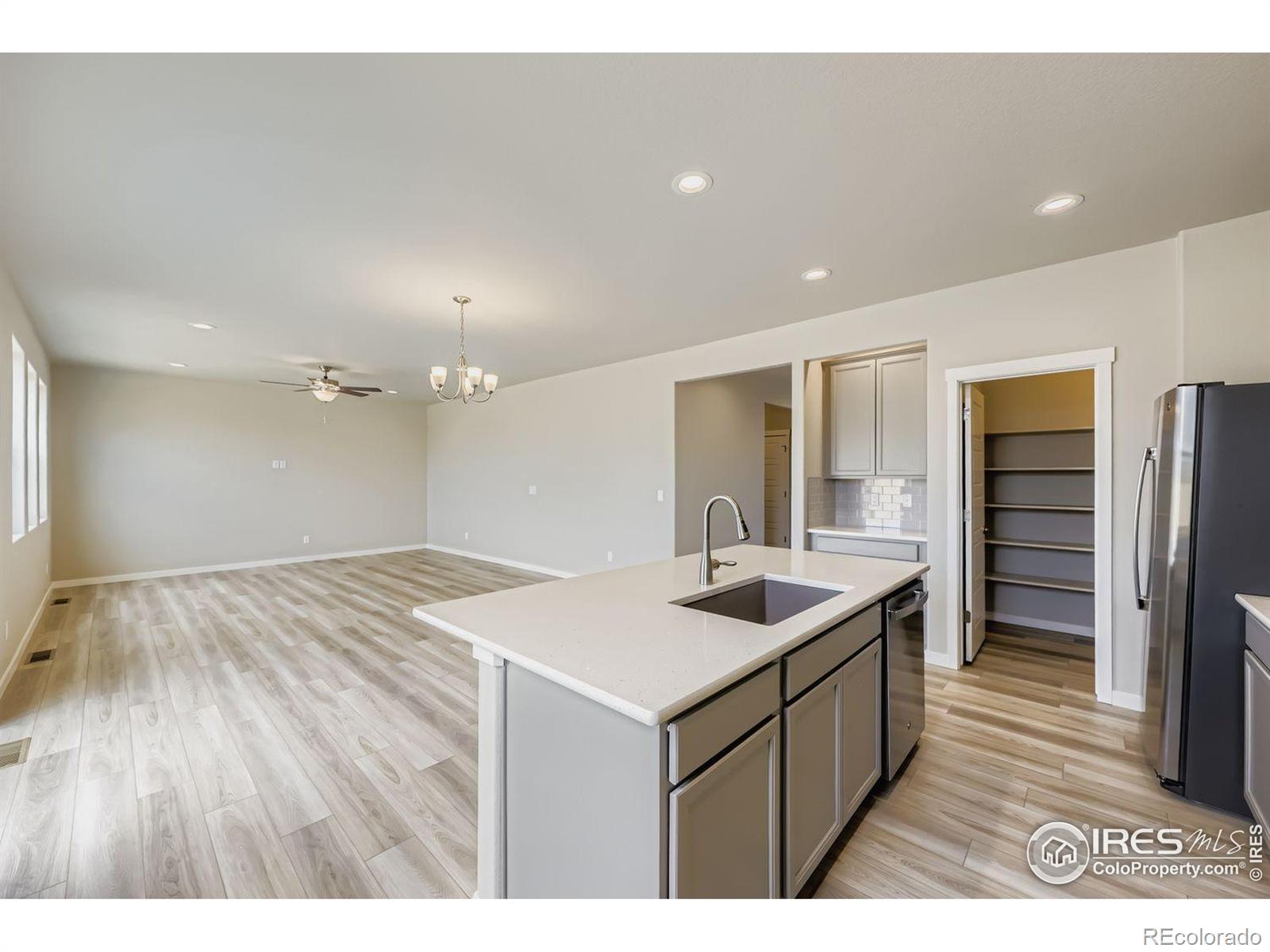 MLS Image #18 for 13  chipeta way,lochbuie, Colorado