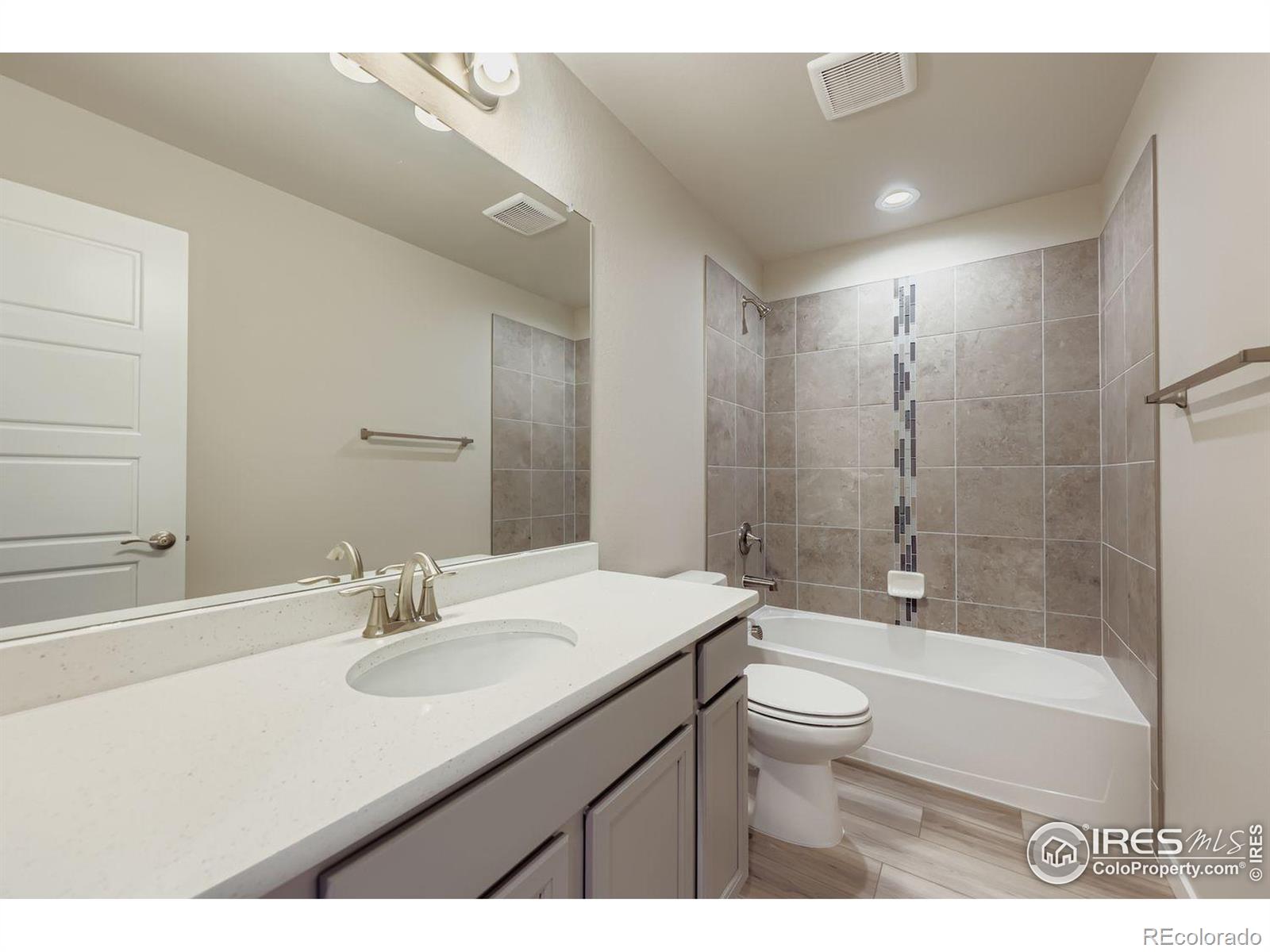 MLS Image #29 for 13  chipeta way,lochbuie, Colorado