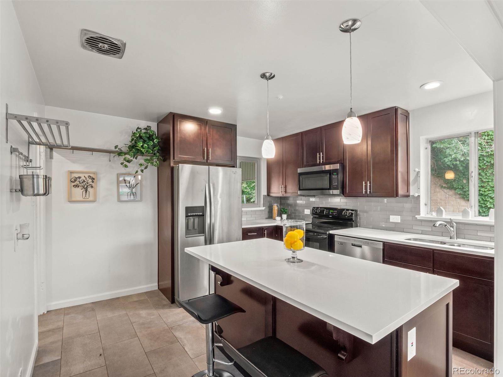 MLS Image #9 for 3550  holly street,denver, Colorado