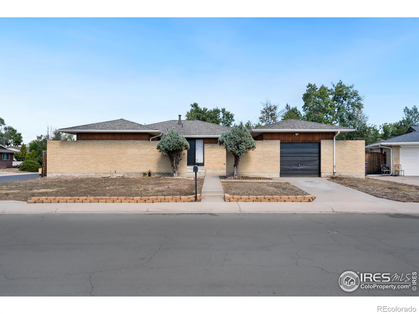 MLS Image #1 for 12203 e 53rd avenue,denver, Colorado