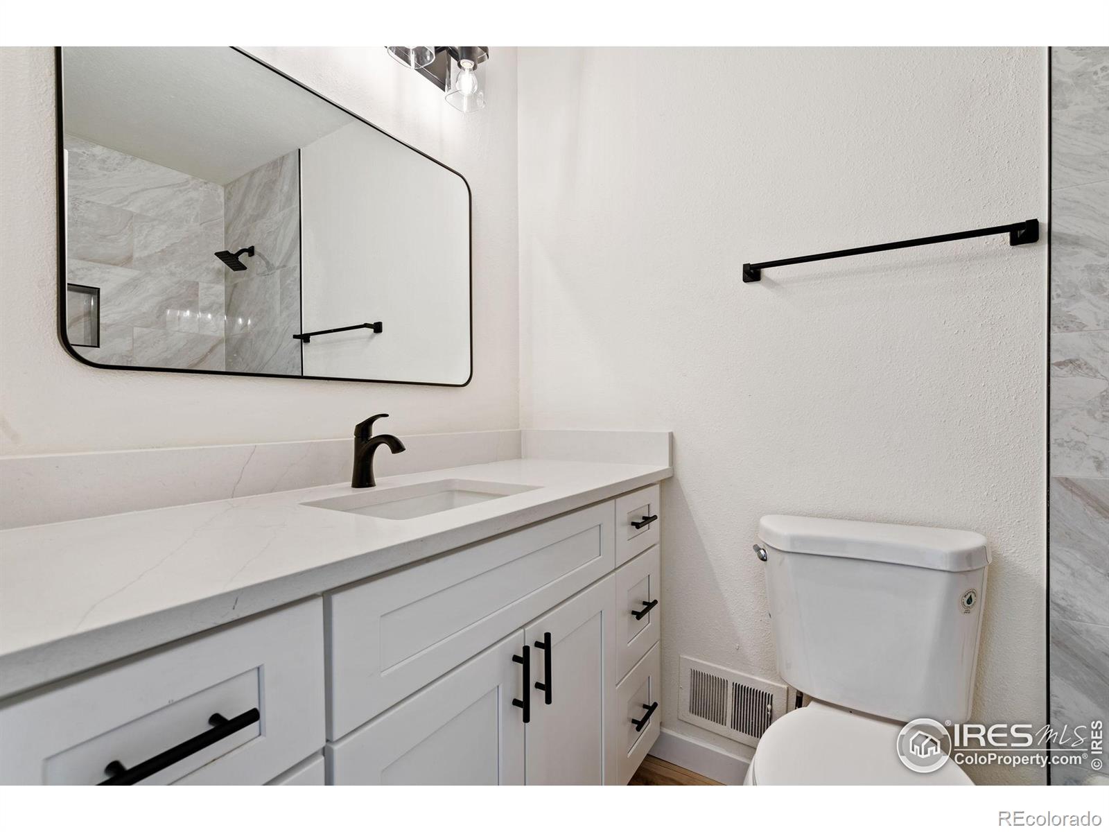 MLS Image #20 for 12203 e 53rd avenue,denver, Colorado