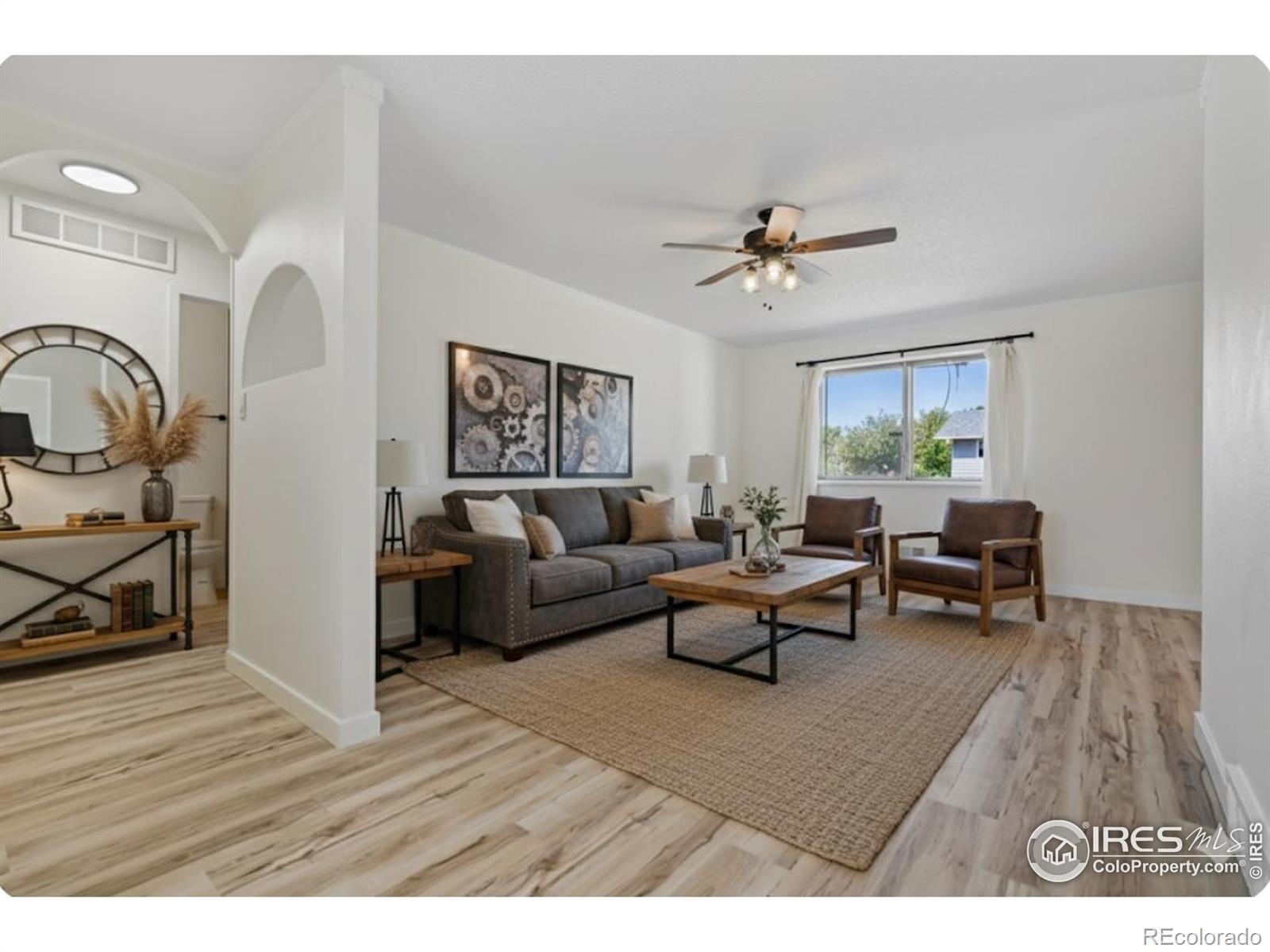 MLS Image #8 for 12203 e 53rd avenue,denver, Colorado