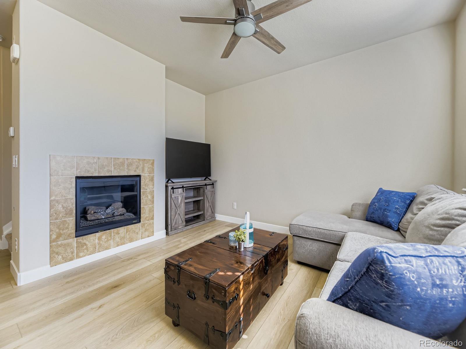 MLS Image #6 for 3723 s perth circle 102,aurora, Colorado