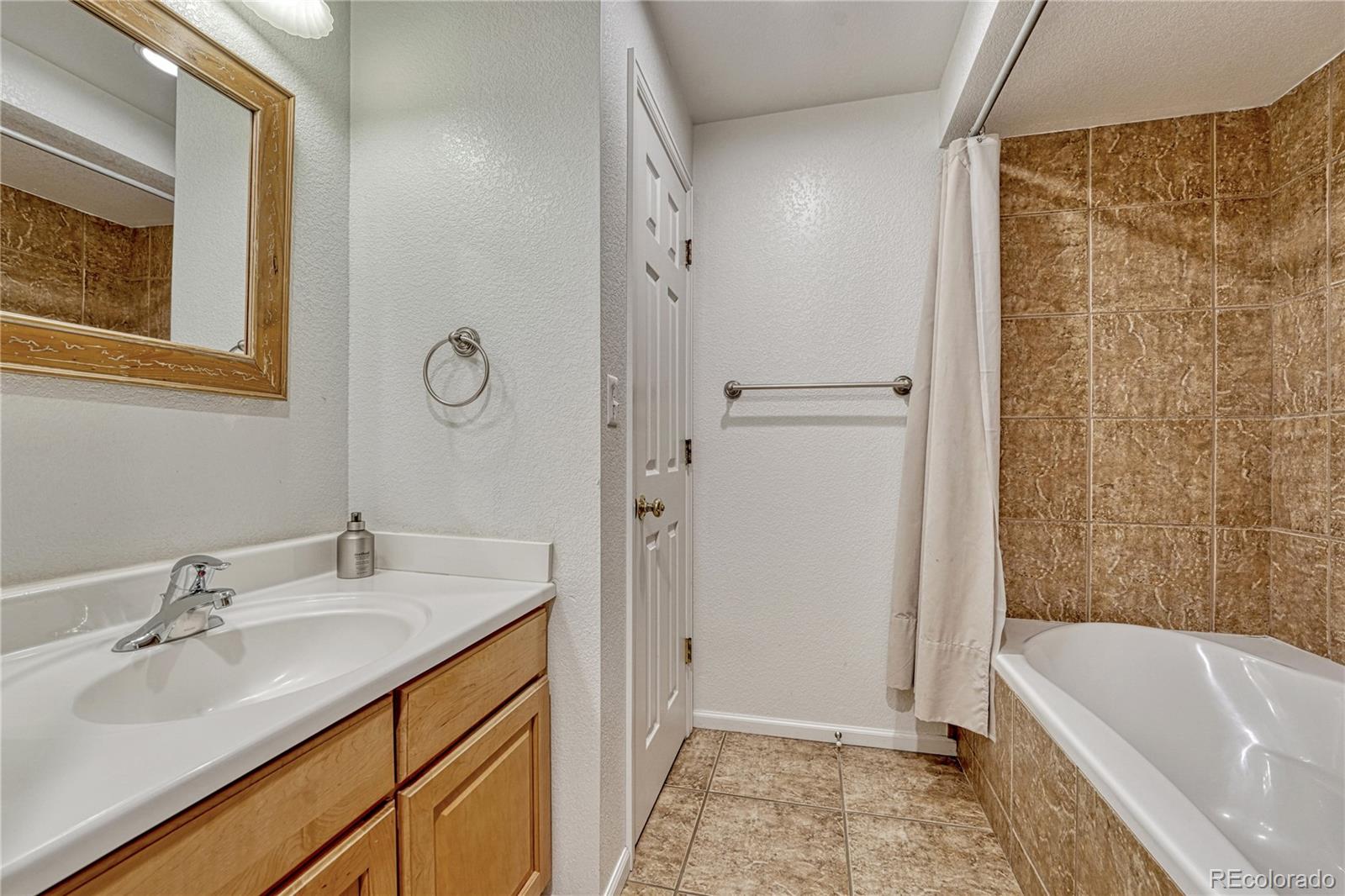 MLS Image #35 for 380  rose finch circle,highlands ranch, Colorado