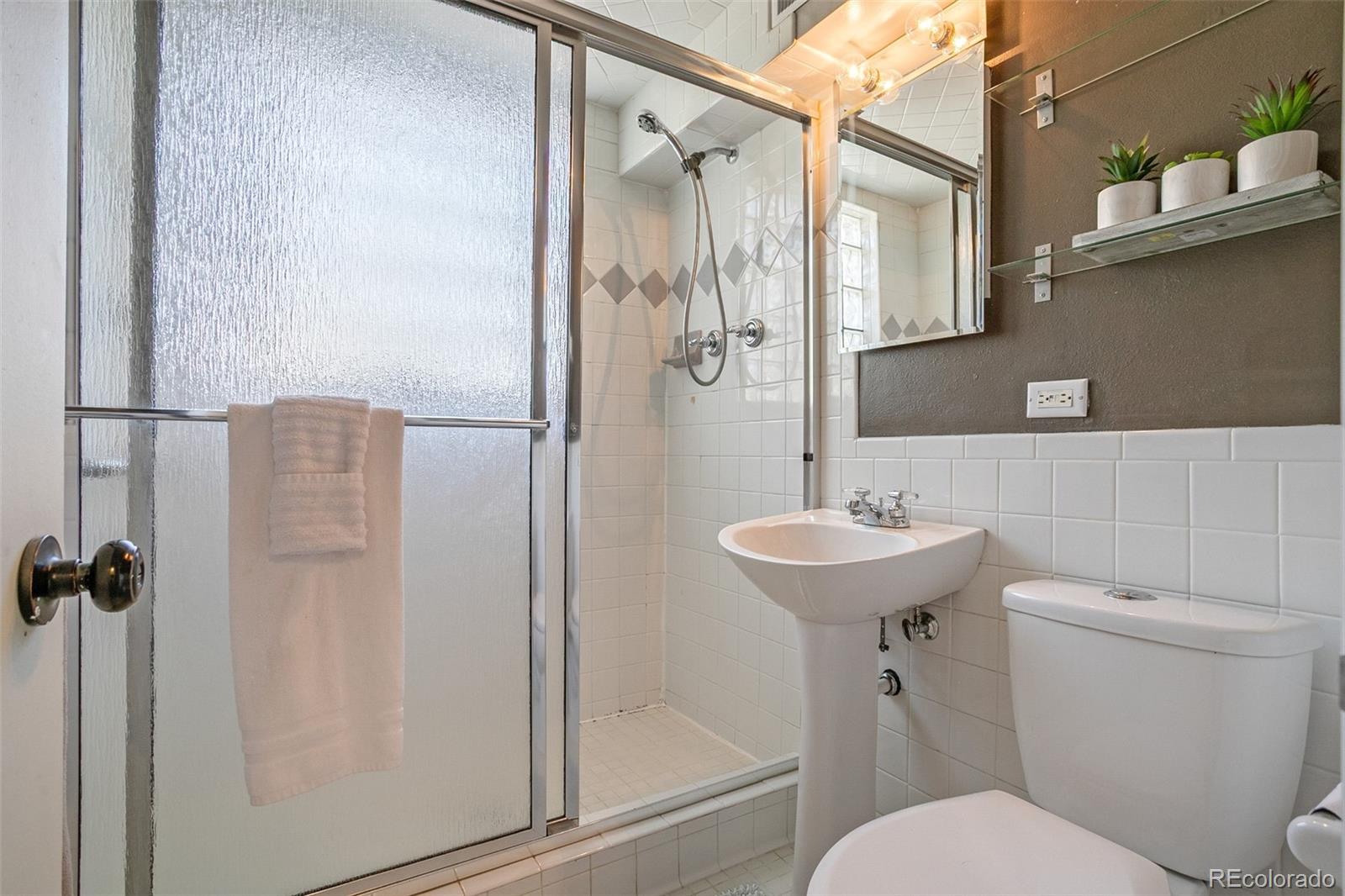 MLS Image #38 for 2090 s wolff street,denver, Colorado