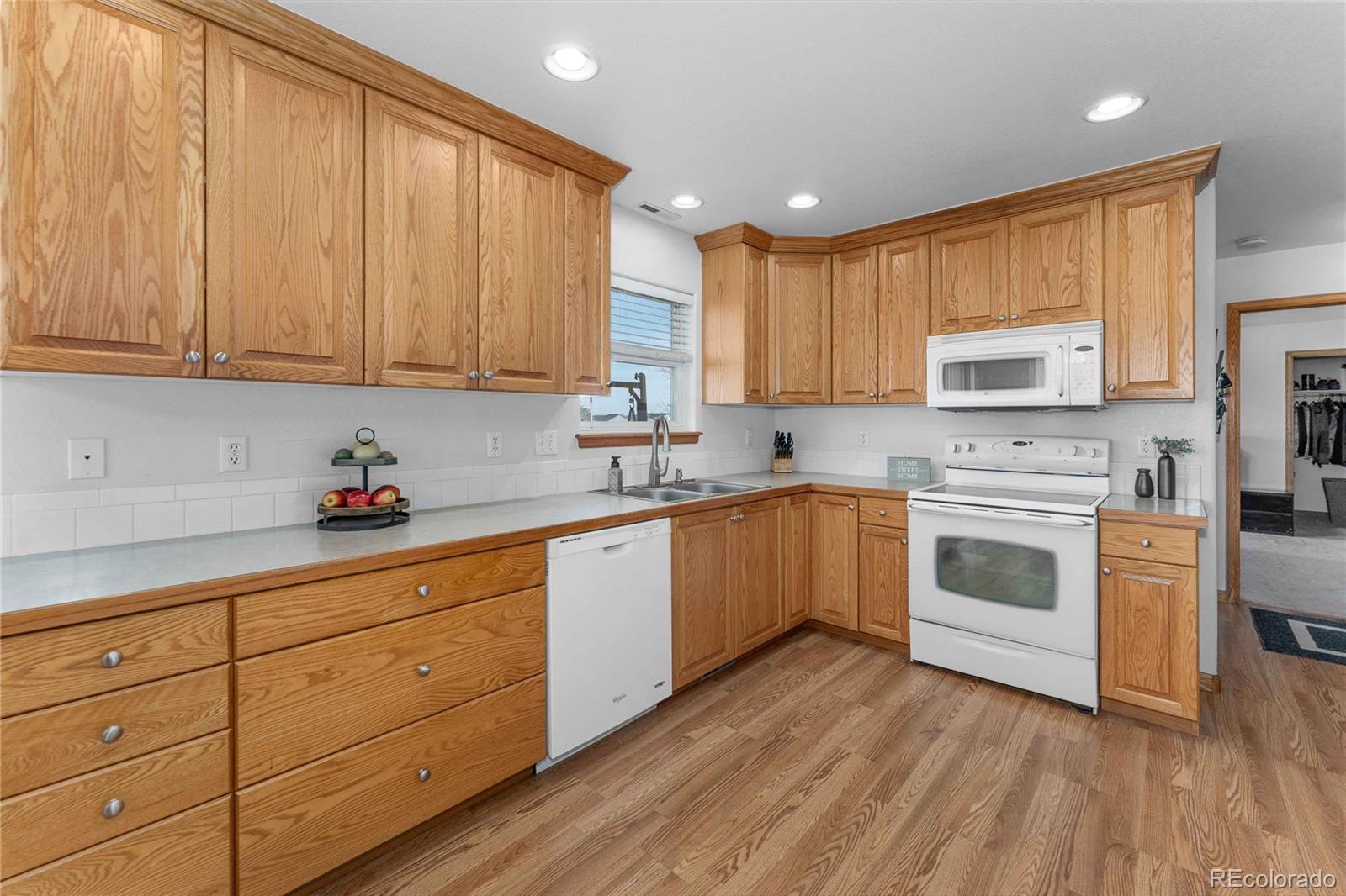MLS Image #5 for 622  traildust drive,milliken, Colorado