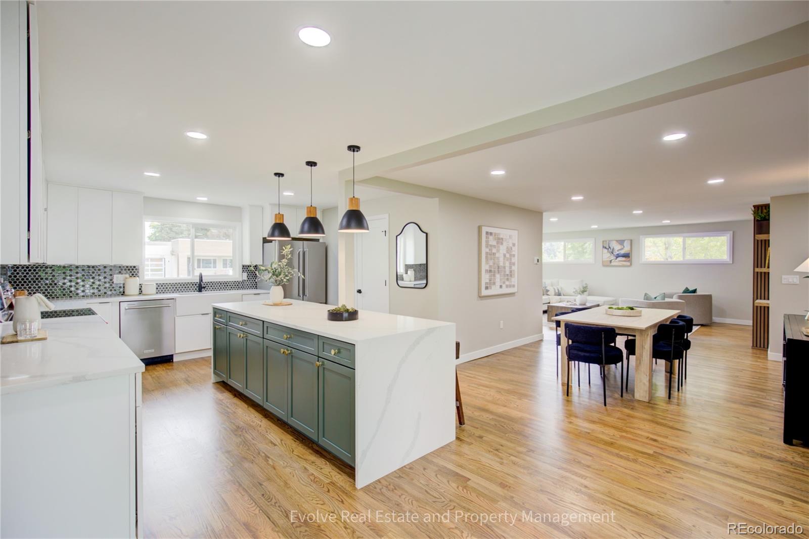 MLS Image #17 for 2525 s ivanhoe place,denver, Colorado