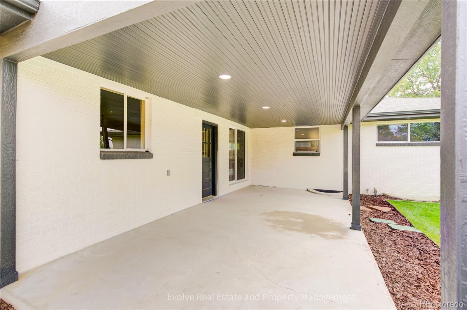 MLS Image #31 for 2525 s ivanhoe place,denver, Colorado