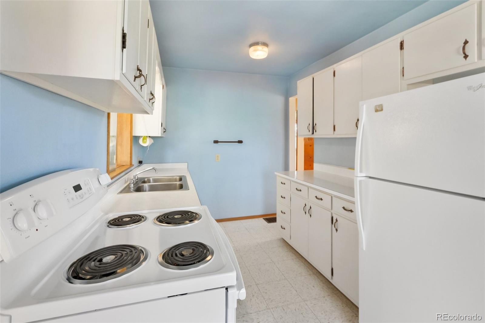 MLS Image #16 for 44  remuda lane,florissant, Colorado