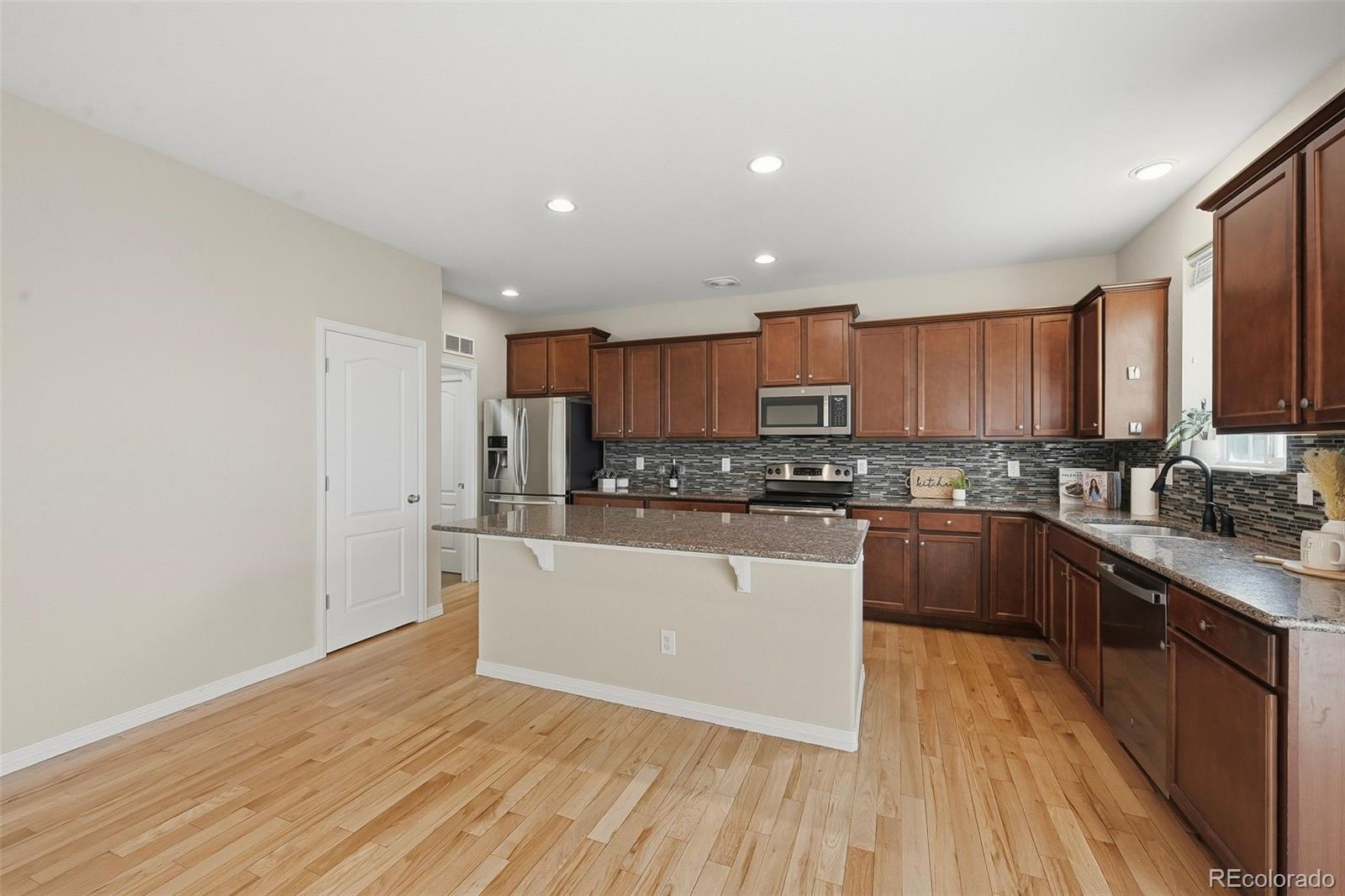 MLS Image #6 for 35 n newcastle court,aurora, Colorado