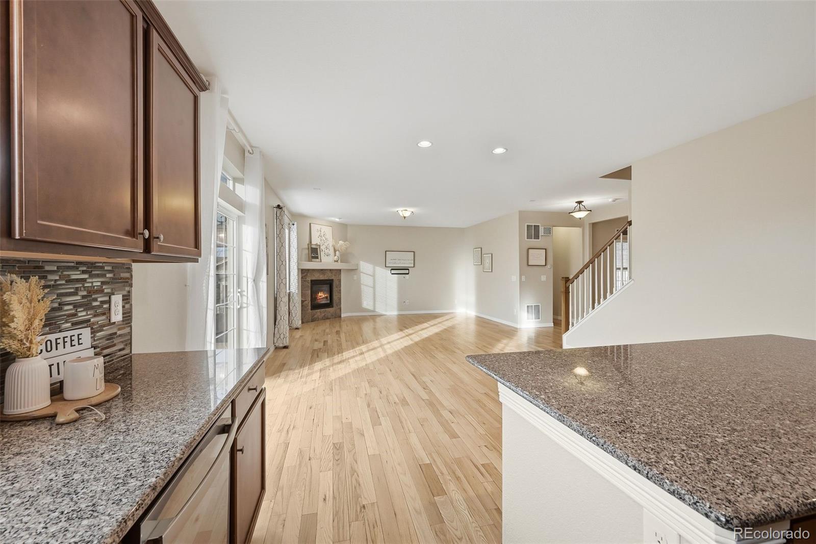 MLS Image #7 for 35 n newcastle court,aurora, Colorado