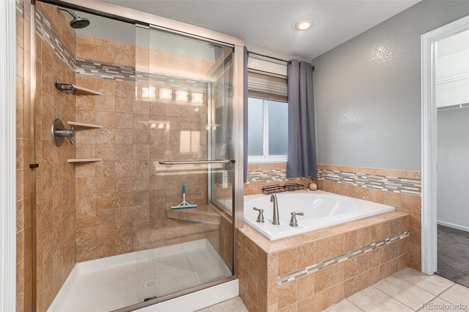 MLS Image #11 for 5803  pomona drive,arvada, Colorado